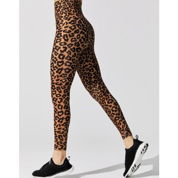 Leopard Twist Top and Piper Legging set - Picture 3 of 13